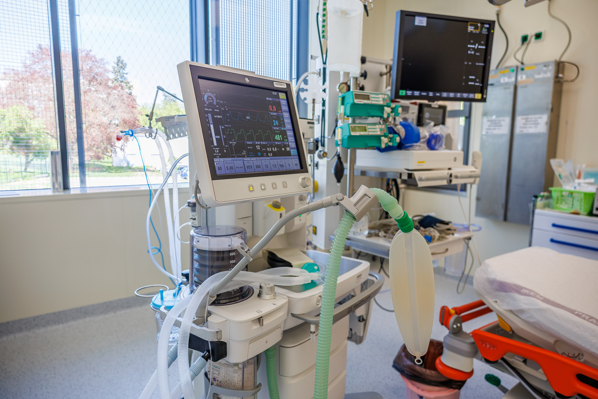 Darovaný anesteziologický přístroj